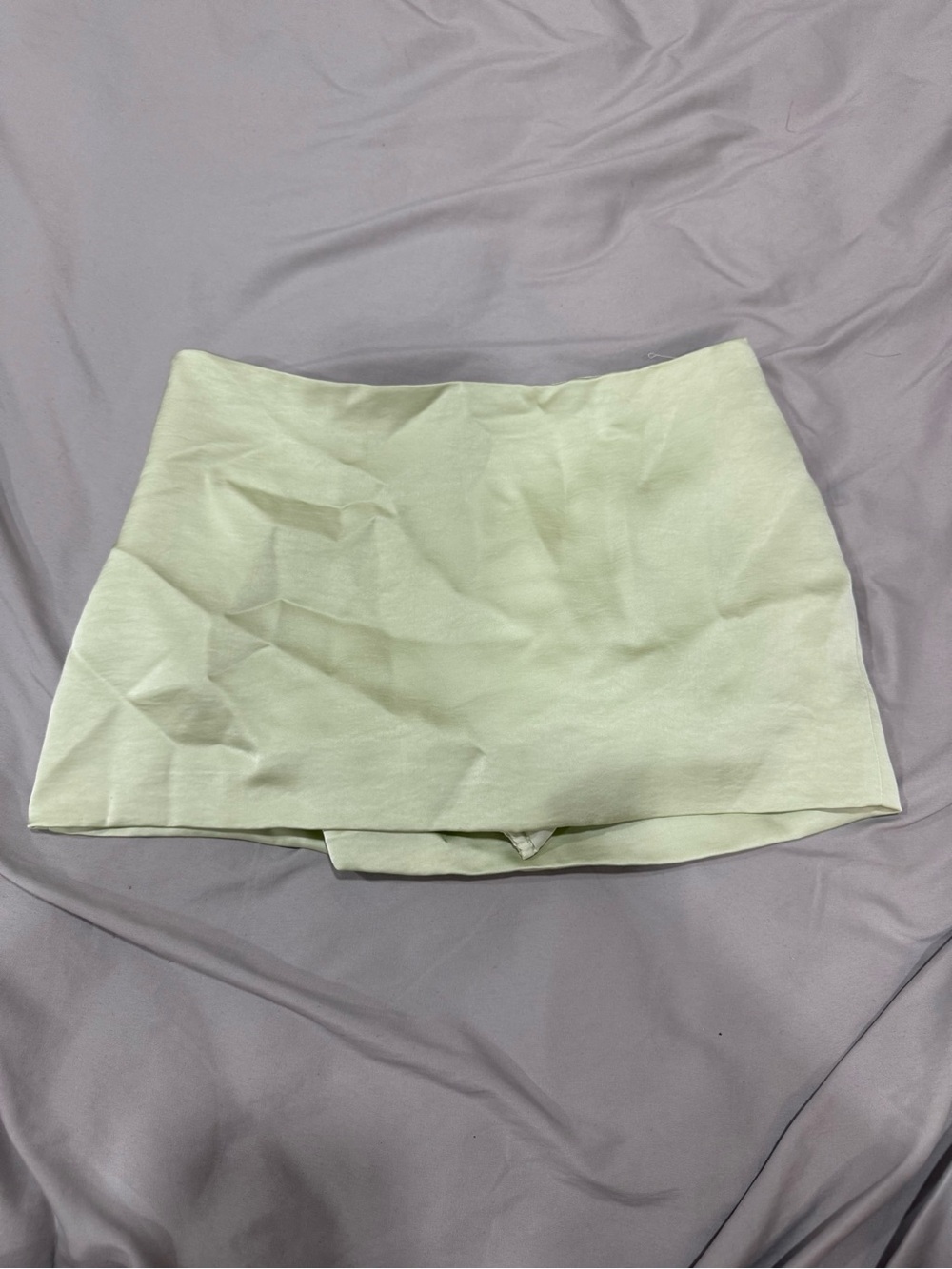 Light Green Women’s High-Waist satin skirt